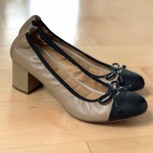Vintage Me Too pump heel block two tone beige / black office siren sz 6